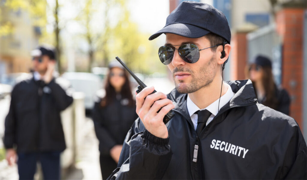 static manned guarding vs mobile patrol